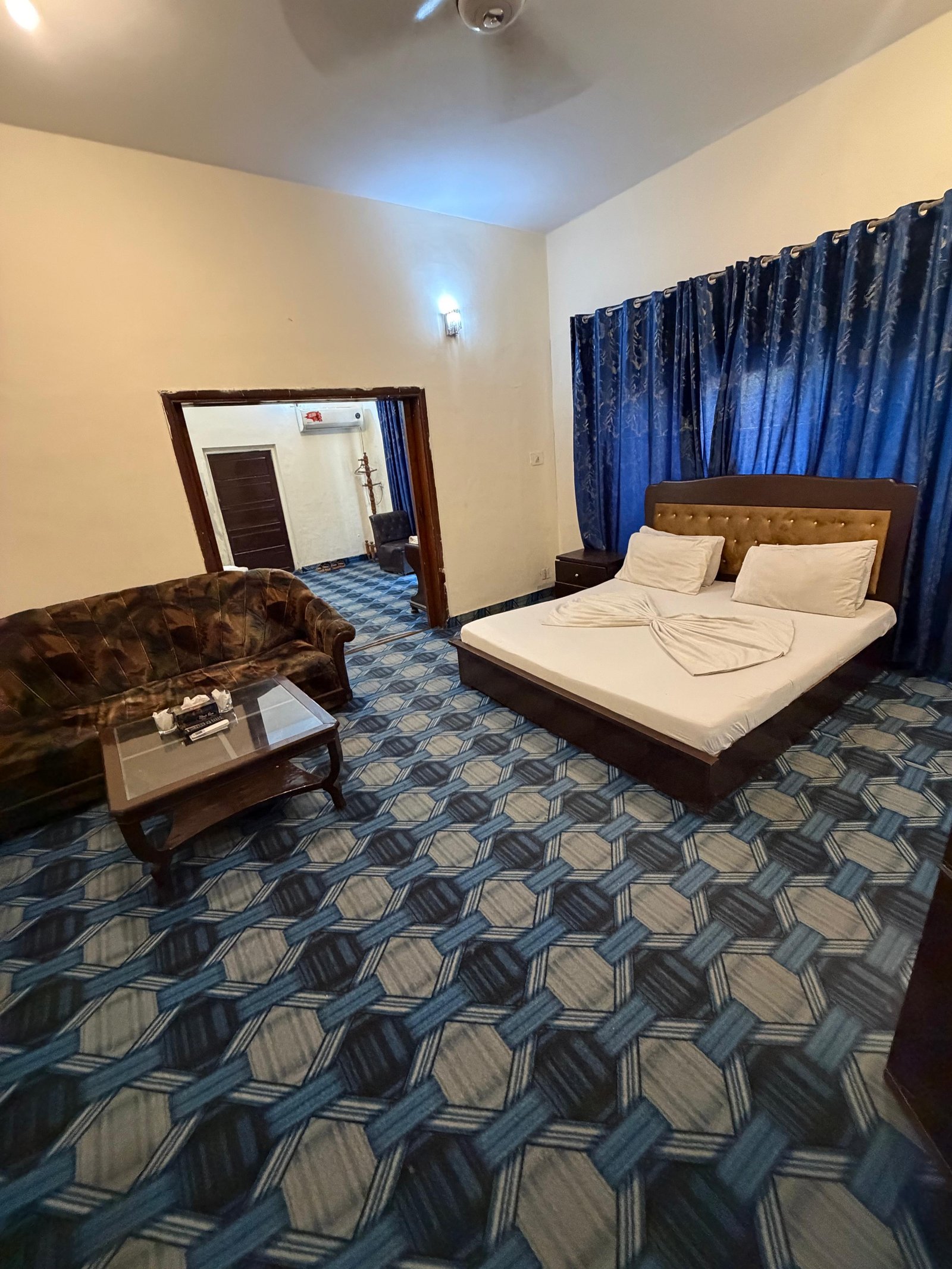 Suite room